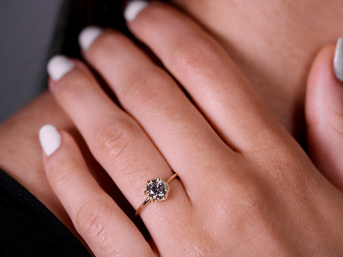 Round Brilliant Diamond Engagement Ring